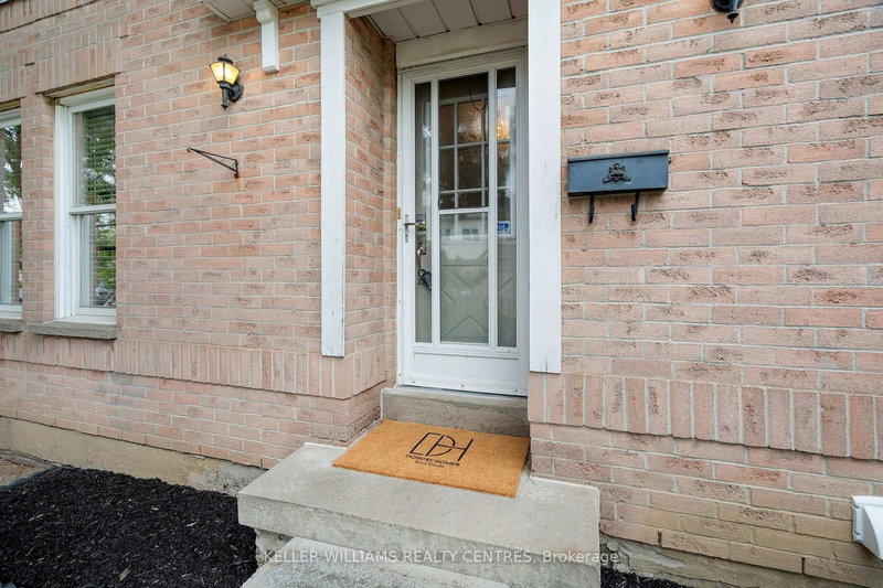 63 Wickstead Crt, Brampton, L6R 1N8 | Image 3