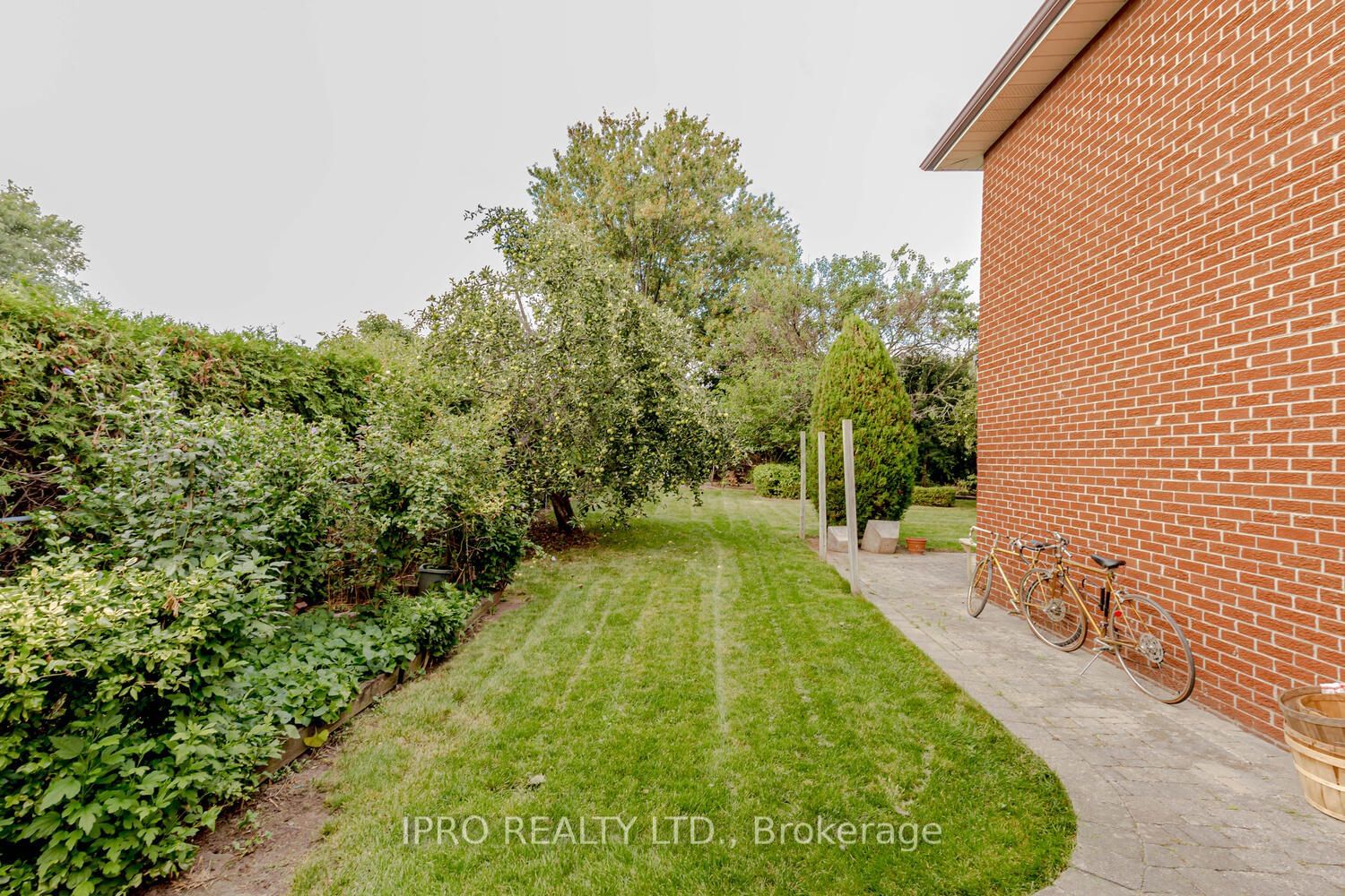 Listing Image 33