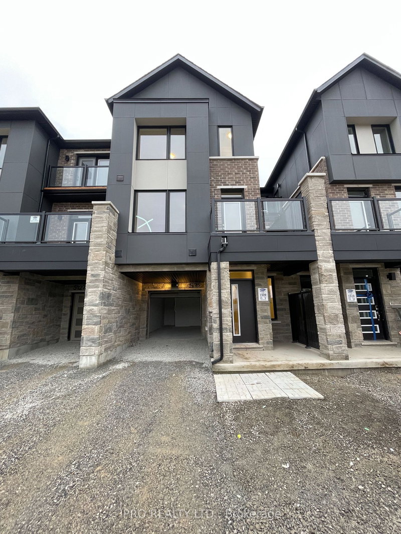 5125 Vetere St, Mississauga, L5M 2S8 | Image 3