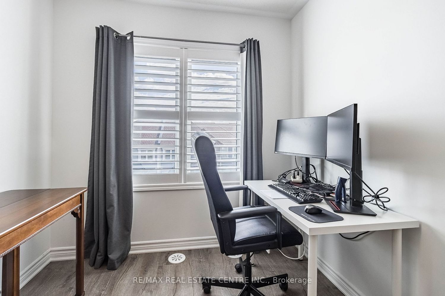 Listing Image 22