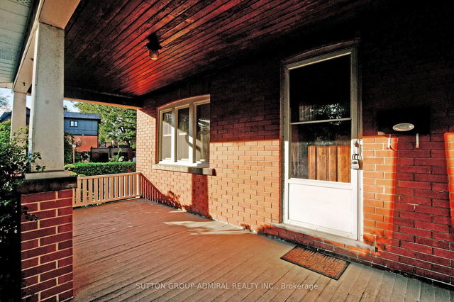 39 Wesley Avenue