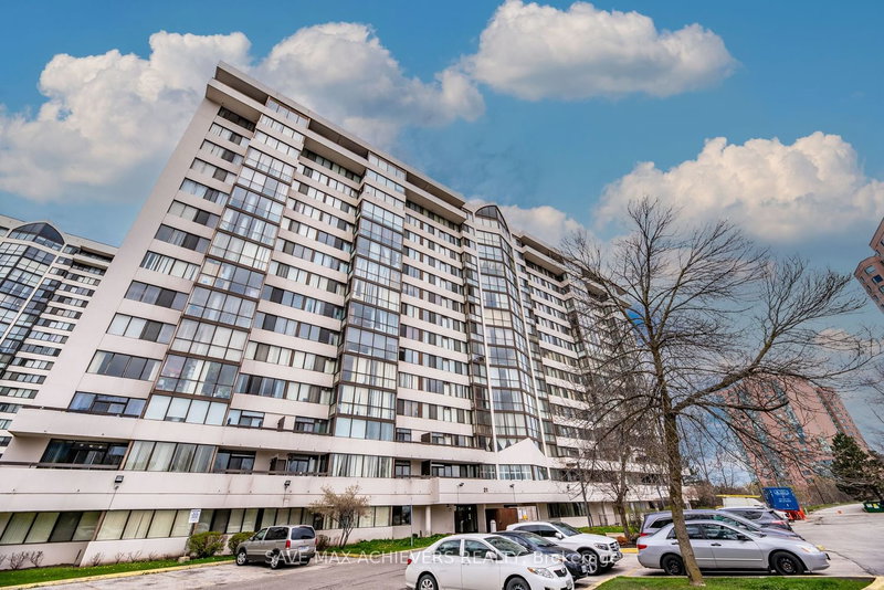 808 - 21 Markbrook Lane, Toronto, M9V 5E4 | Image 3