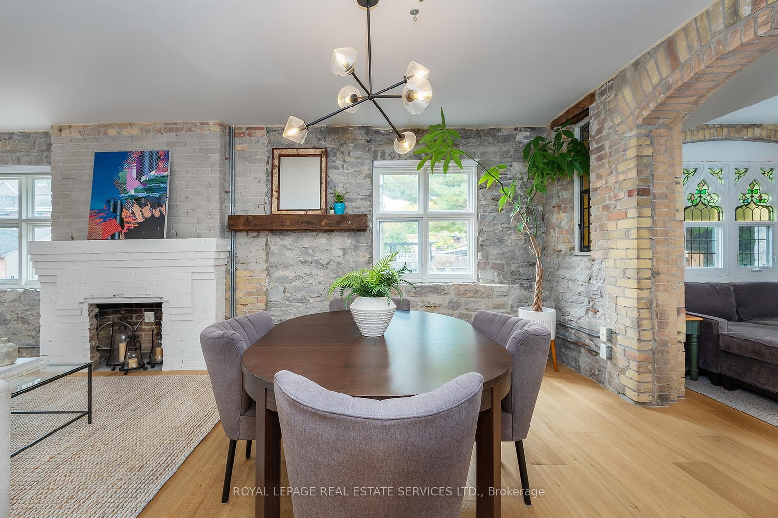 Listing Image 16