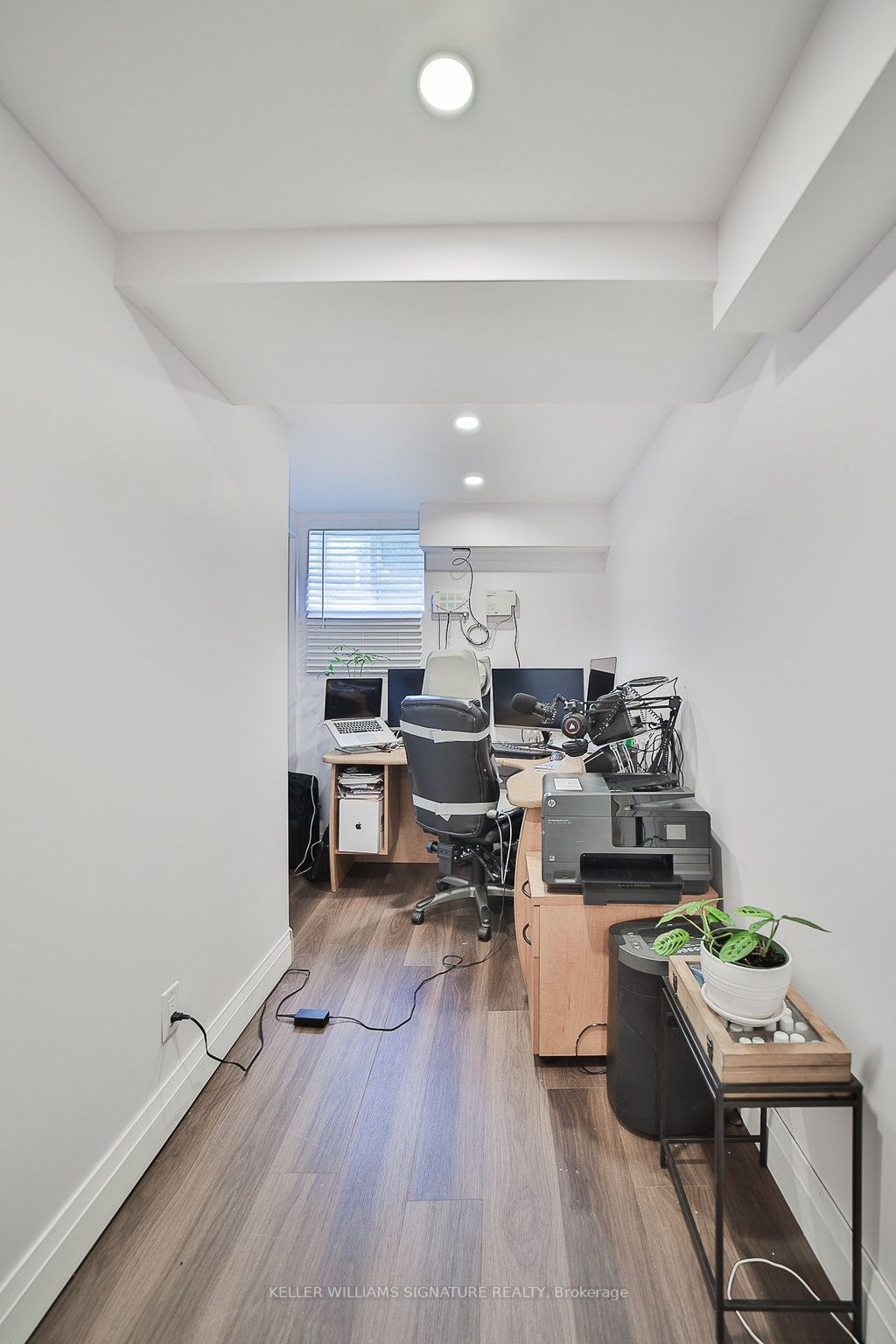 Listing Image 24