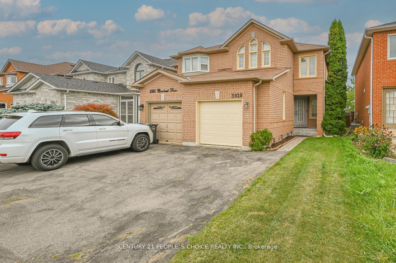 Listing photo 3