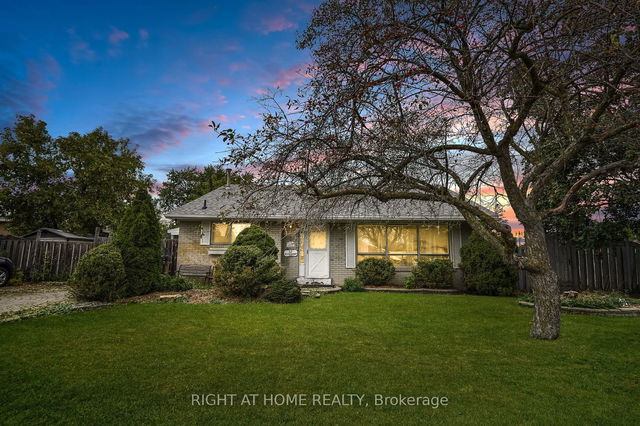 82 Windermere Court