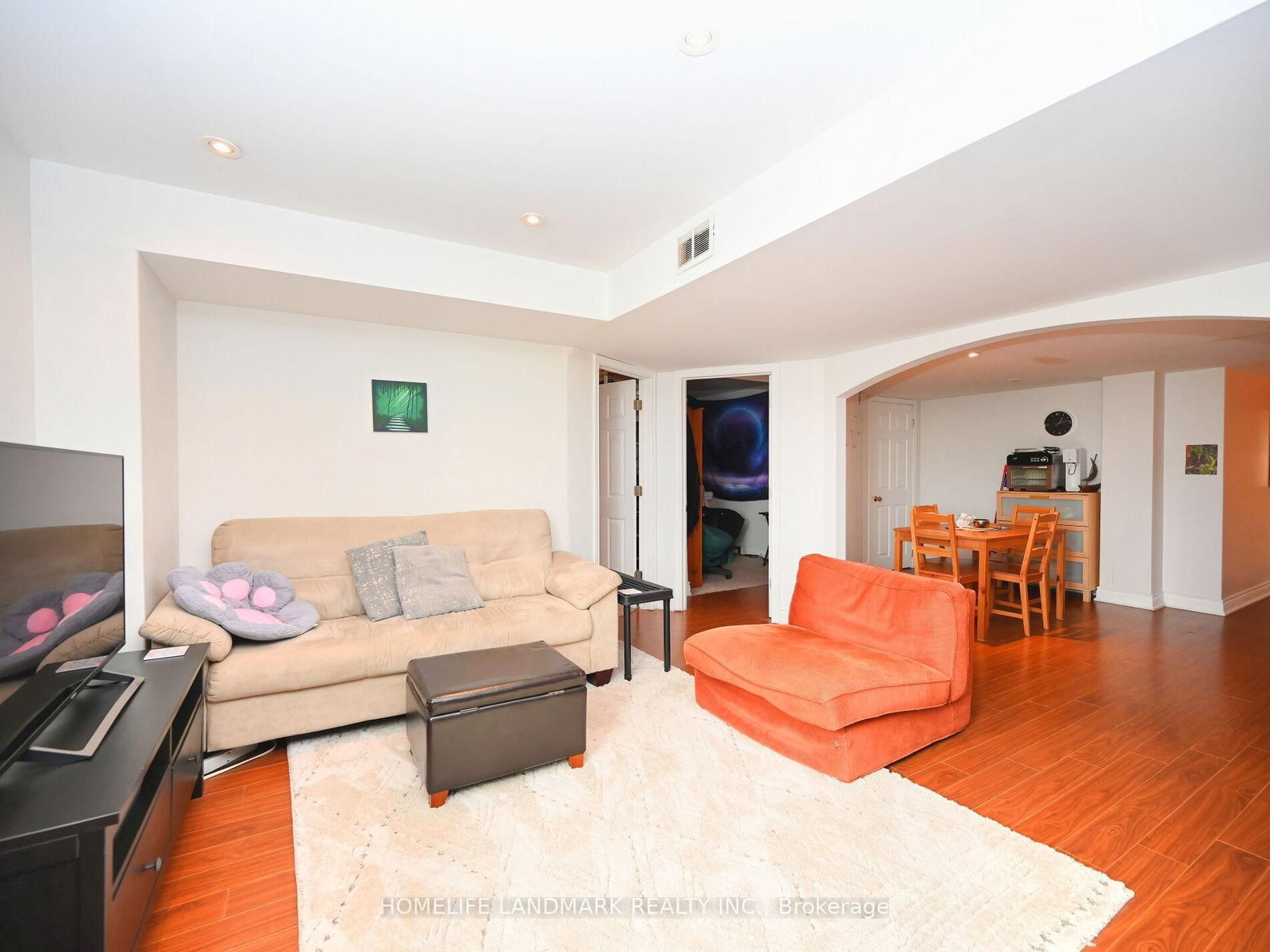Listing Image 35