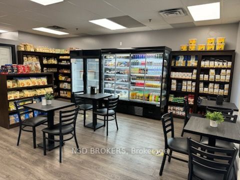 27 RUTH Ave, Brampton, L6Z 4R2 | Image 3