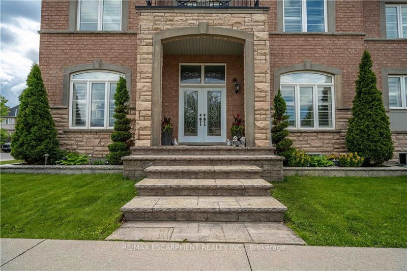 3220 Sorrento Cres, Burlington, L7M 0M4 | Image 3