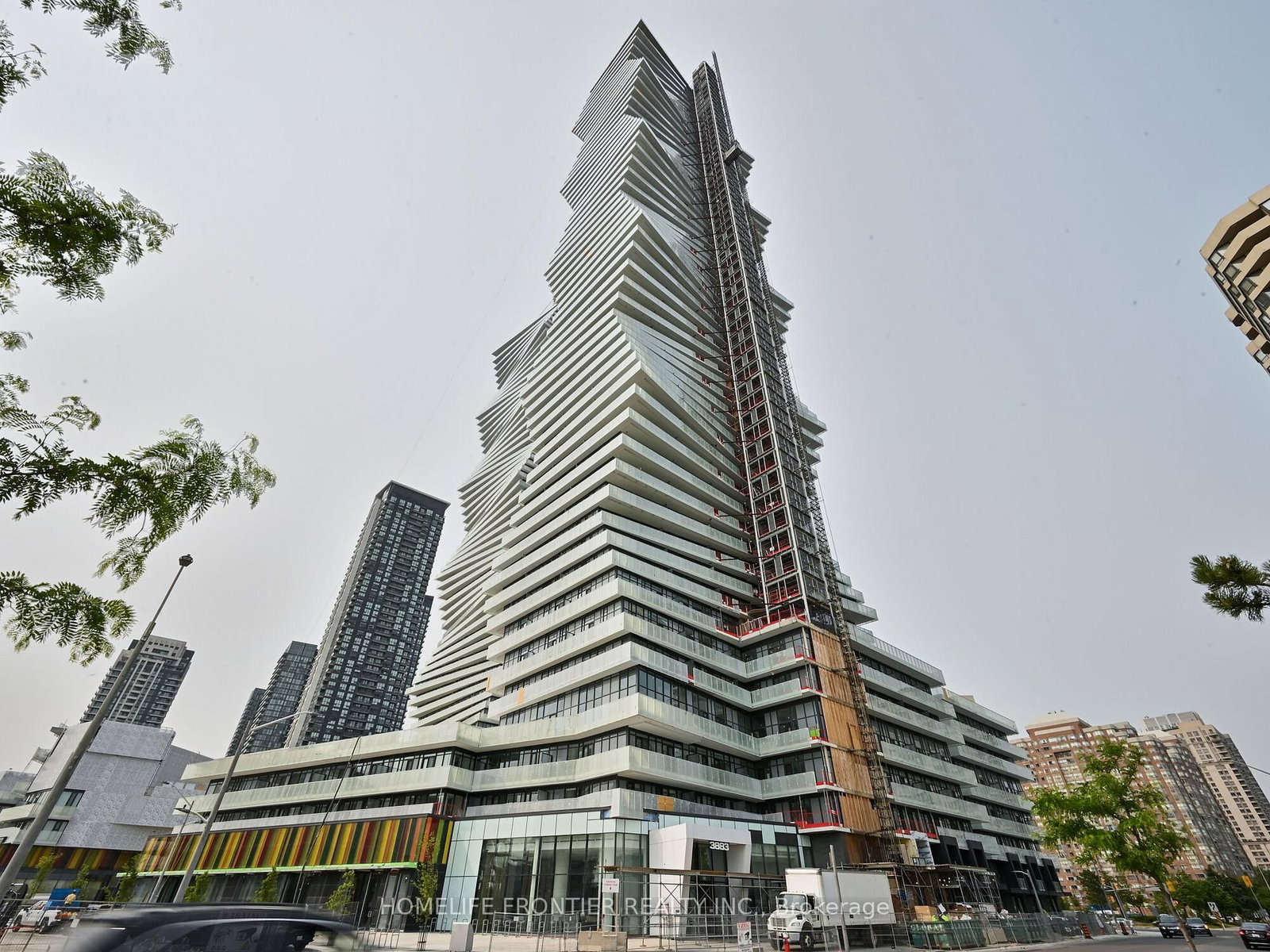 Listing photo 2