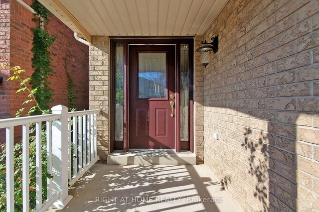 2208 Crestmont Drive