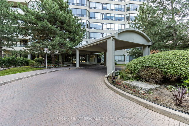 2204 - 24 Hanover Road