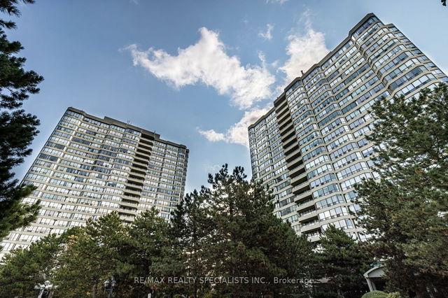 2204 - 24 Hanover Road