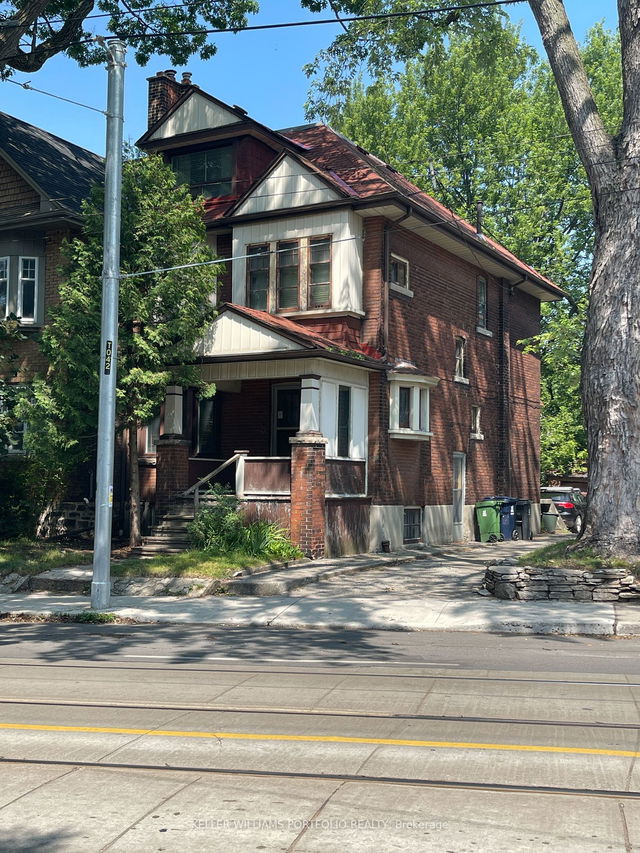 166 Howard Park Avenue