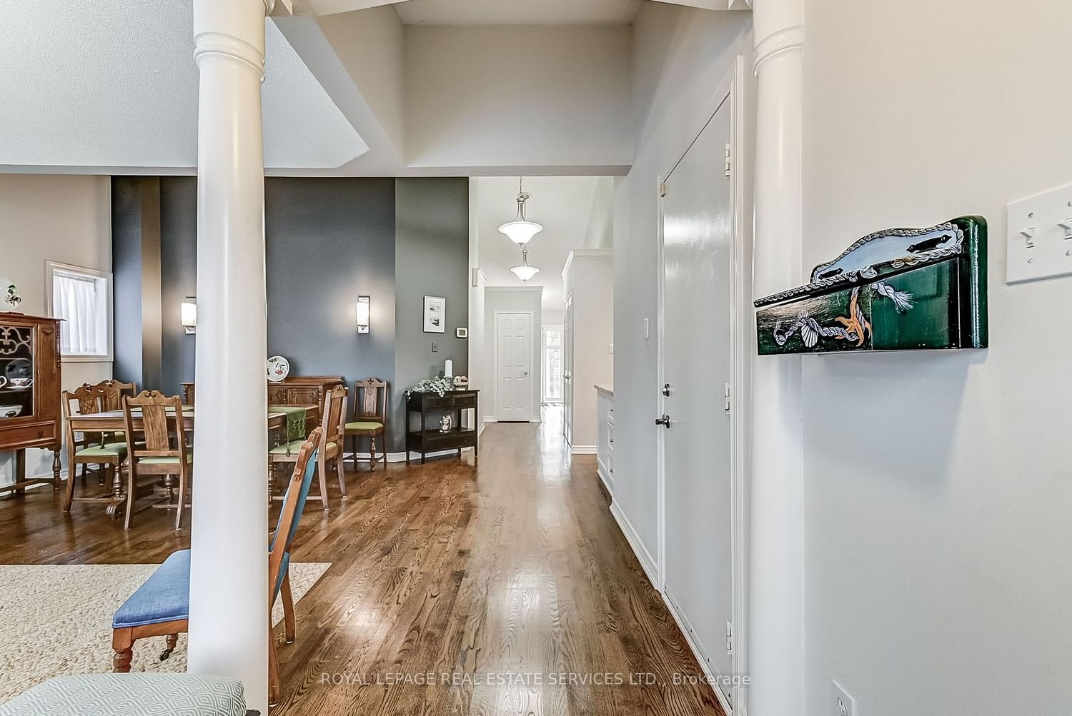 Listing Image 7