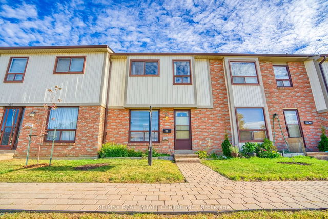 67 - 67 Mcmullen Crescent