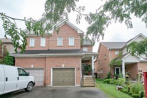7209 Sedan Square