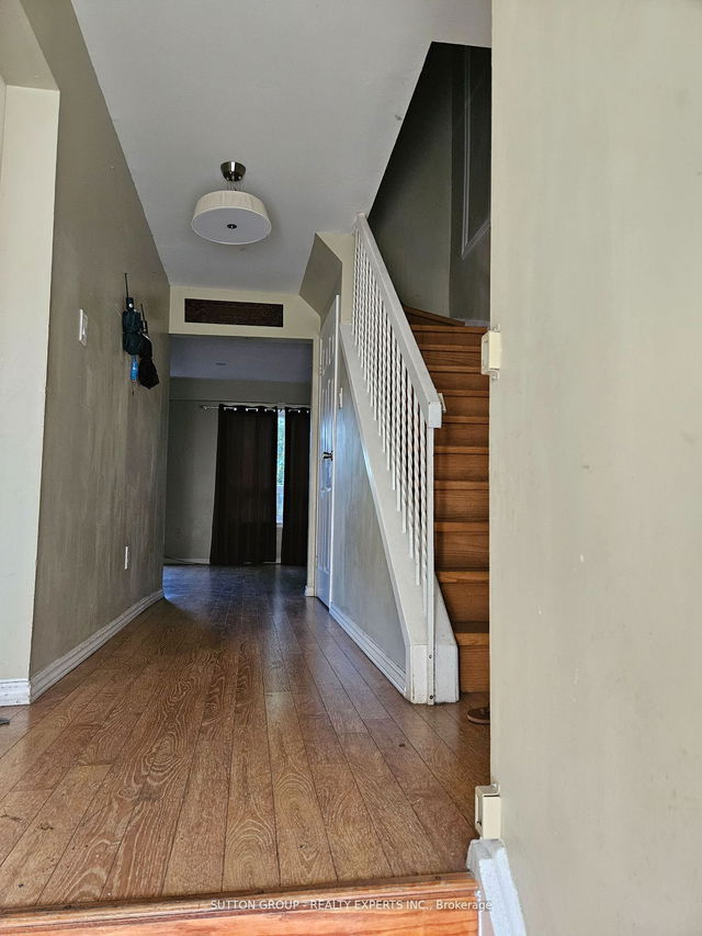 76 - 76 Moregate Crescent