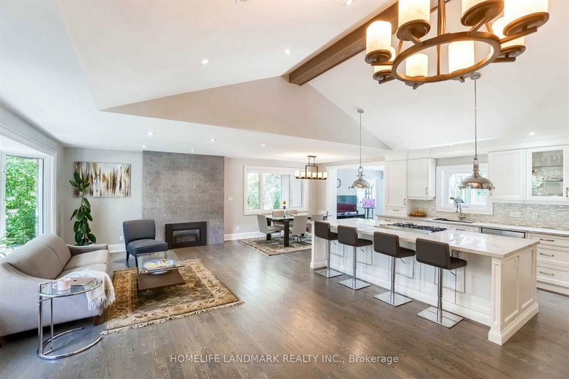 1549 Elite Rd, Mississauga, L5J 3B3 | Image 2