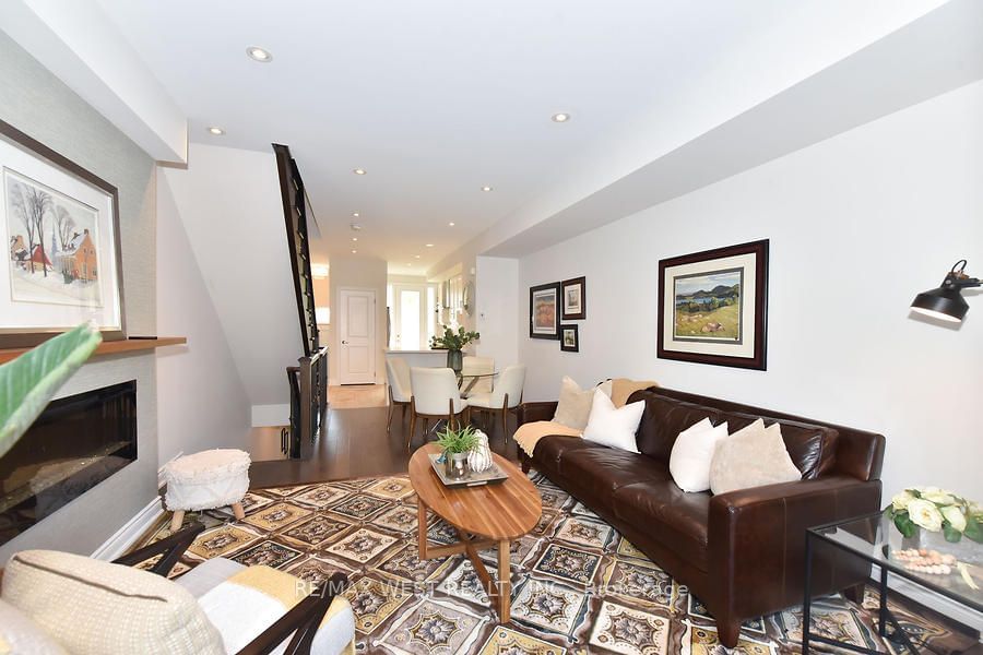 Listing Image 13