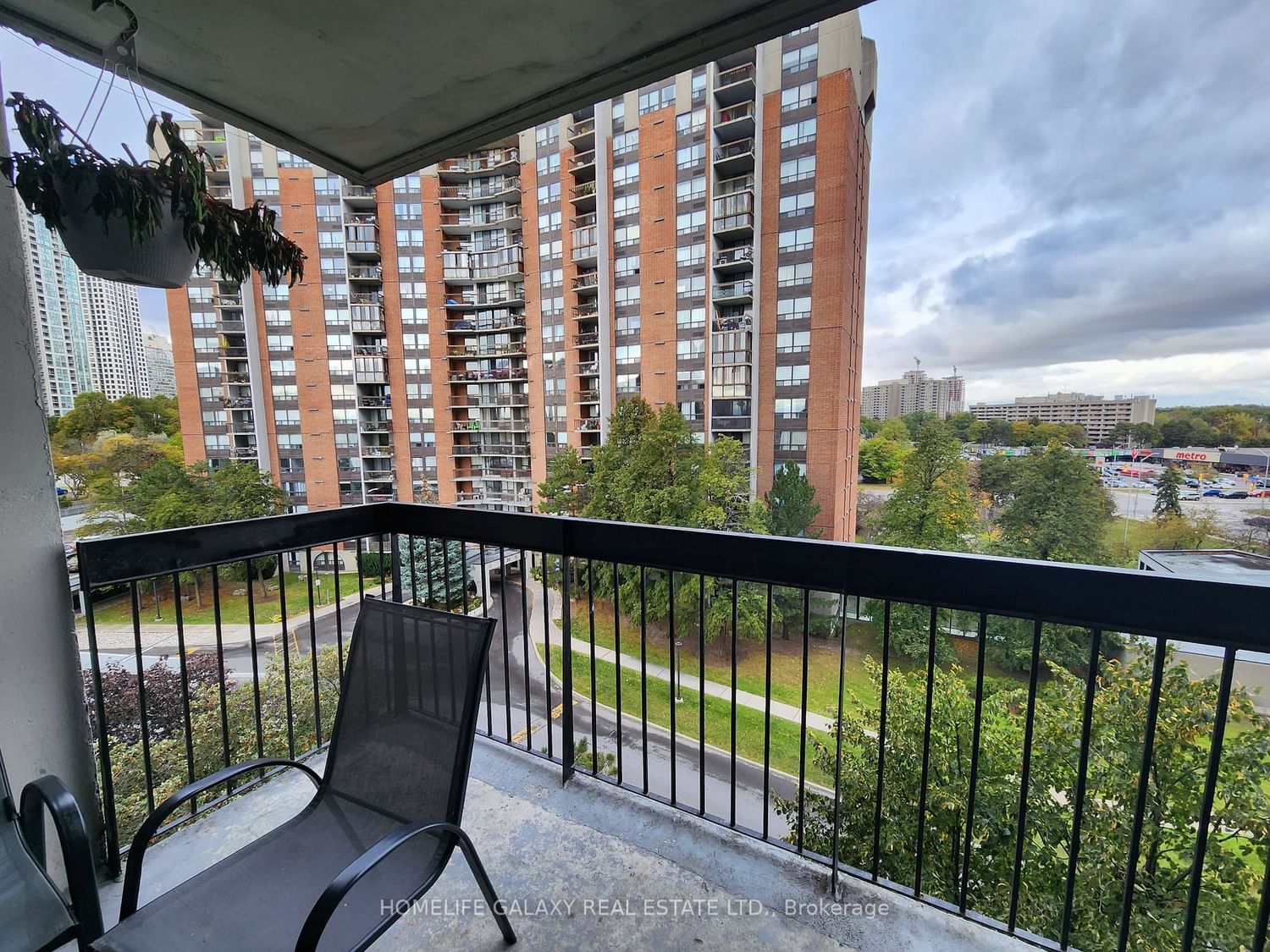 Listing Image 13