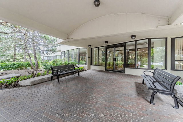 1701 - 24 Hanover Road