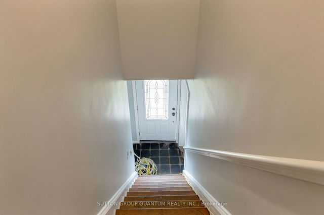 21 Broadview Avenue