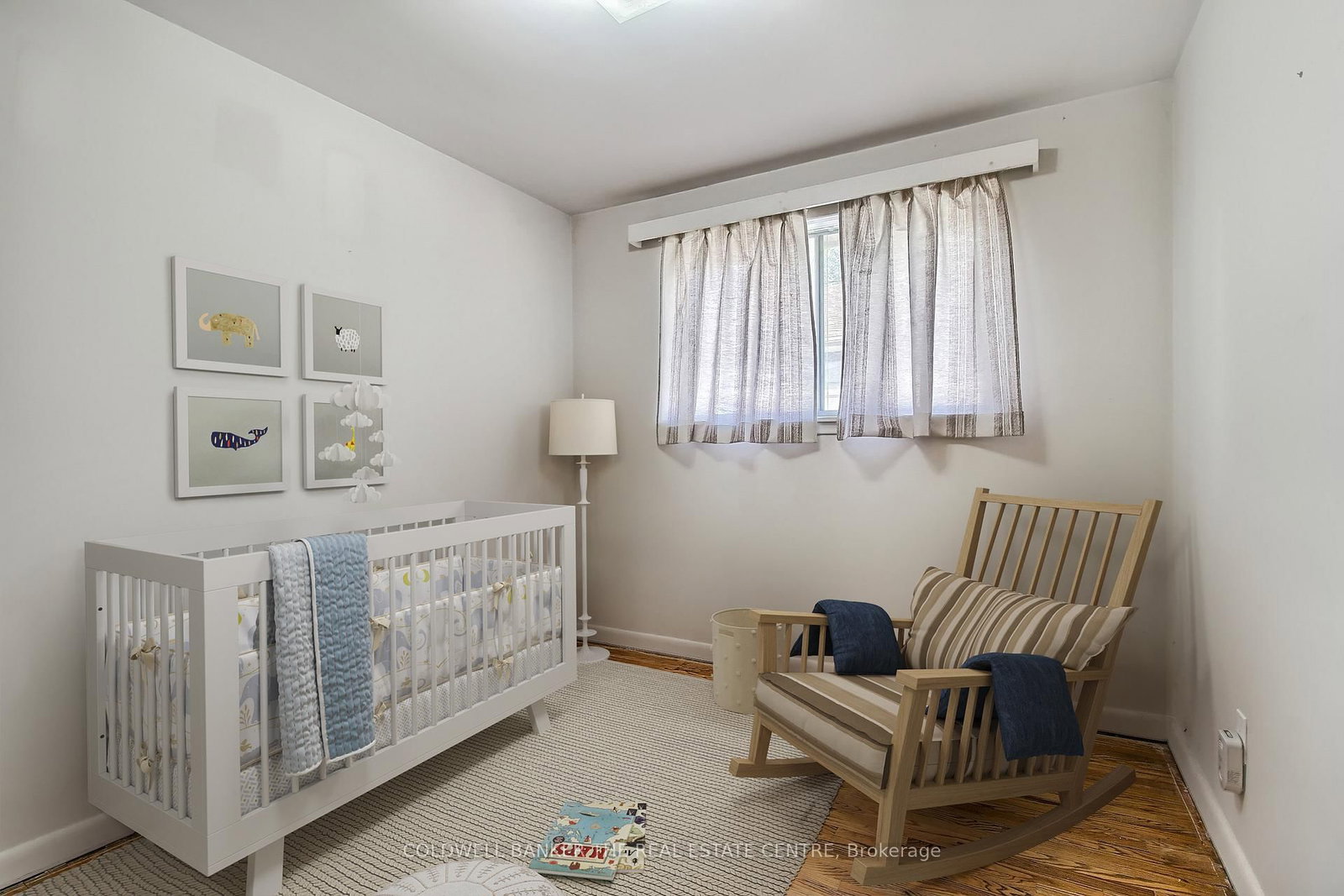 Listing Image 7