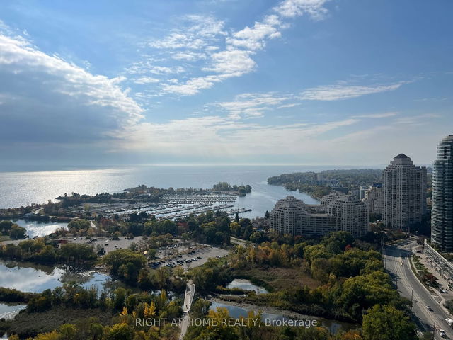 2820 - 30 Shore Breeze Drive