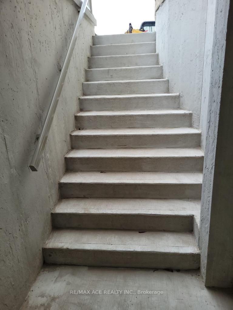 Bsmt - 46 Purebrook Cres, Brampton, L6P 2P5 | Image 2