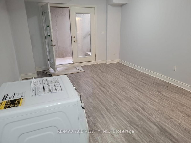 Bsmt - 46 Purebrook Cres, Brampton, L6P 2P5 | Image 3