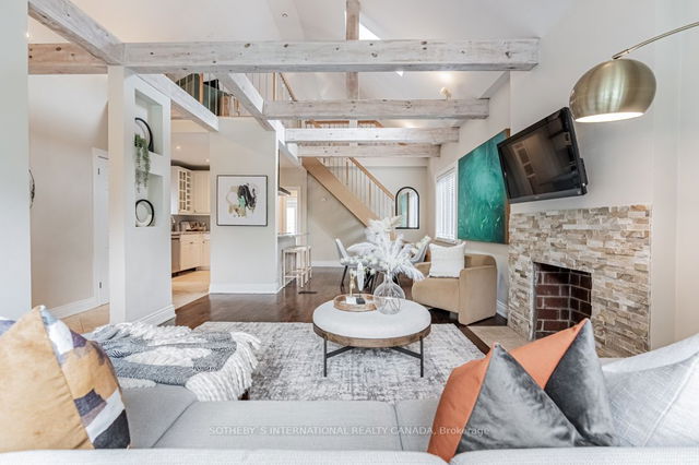 220 Prince Edward Drive