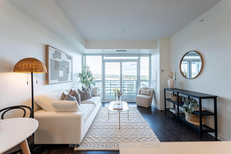 703 - 2081 Fairview St, Burlington, L7R 0E4 | Image 2