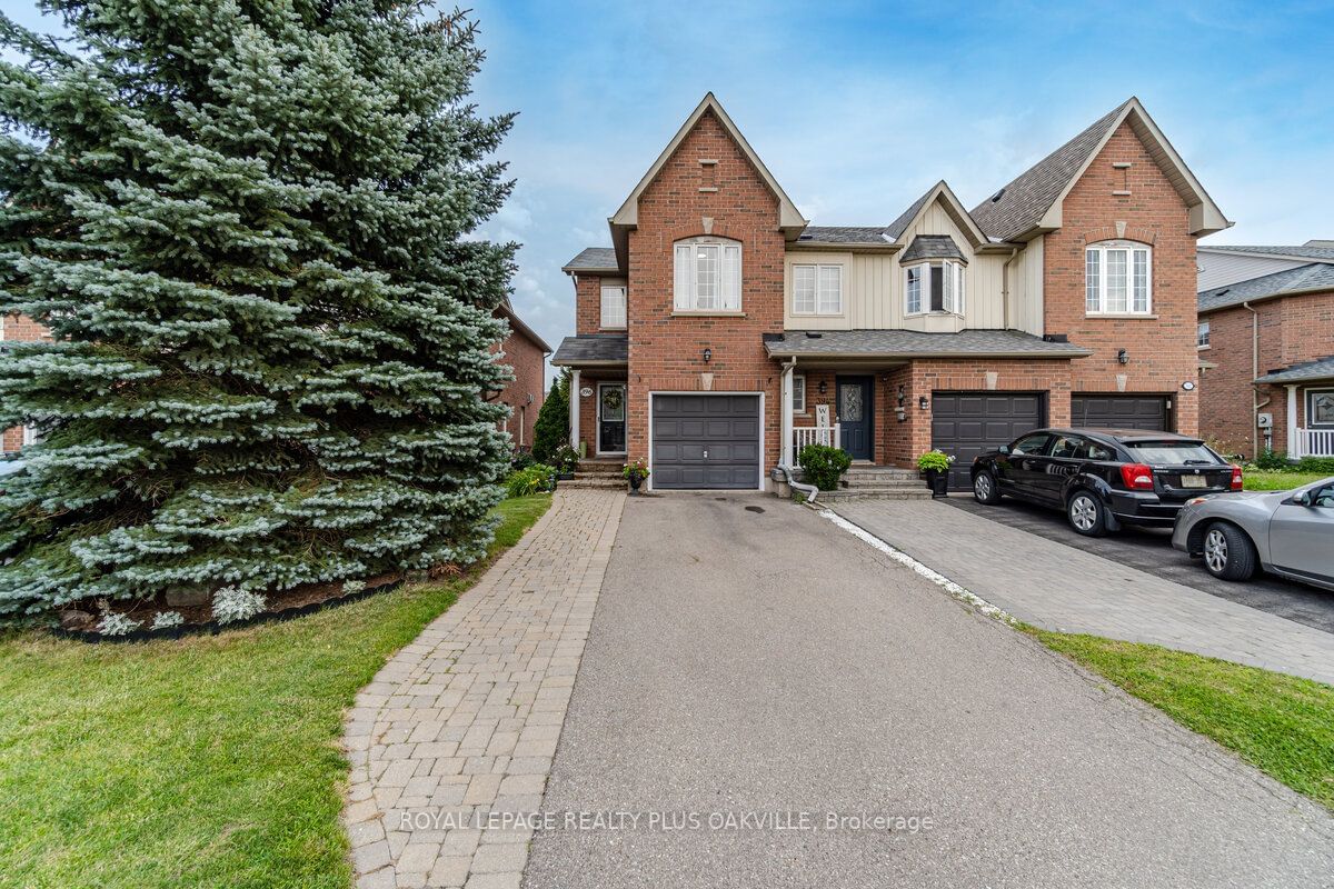 Townhouse sold at 396 Riverstone Drive, Oakville, Iroquois Ridge North, L6H 7M4 - MLS: W7240096