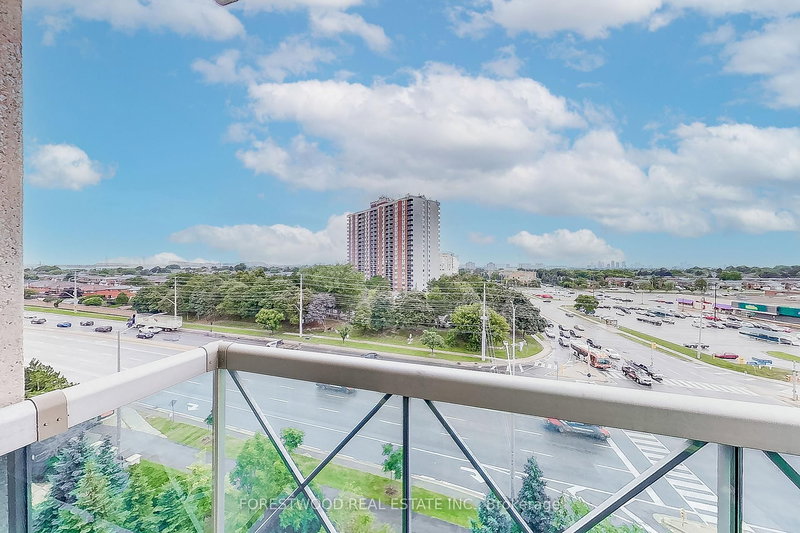 705 - 1359 Rathburn Rd E, Mississauga, L4W 5P7 | Image 2