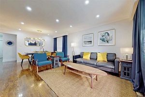 189 Kingsview Boulevard — more photos