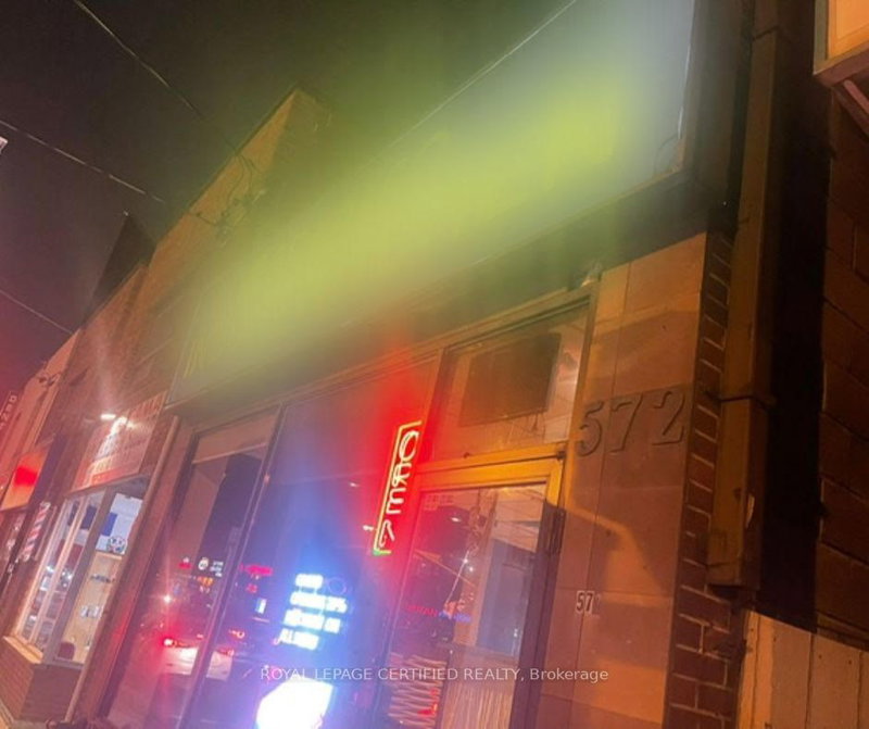 572 Rogers Rd, Toronto, M6M 1B6 | Image 2