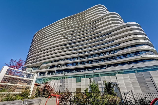 914 - 2520 Eglinton Avenue