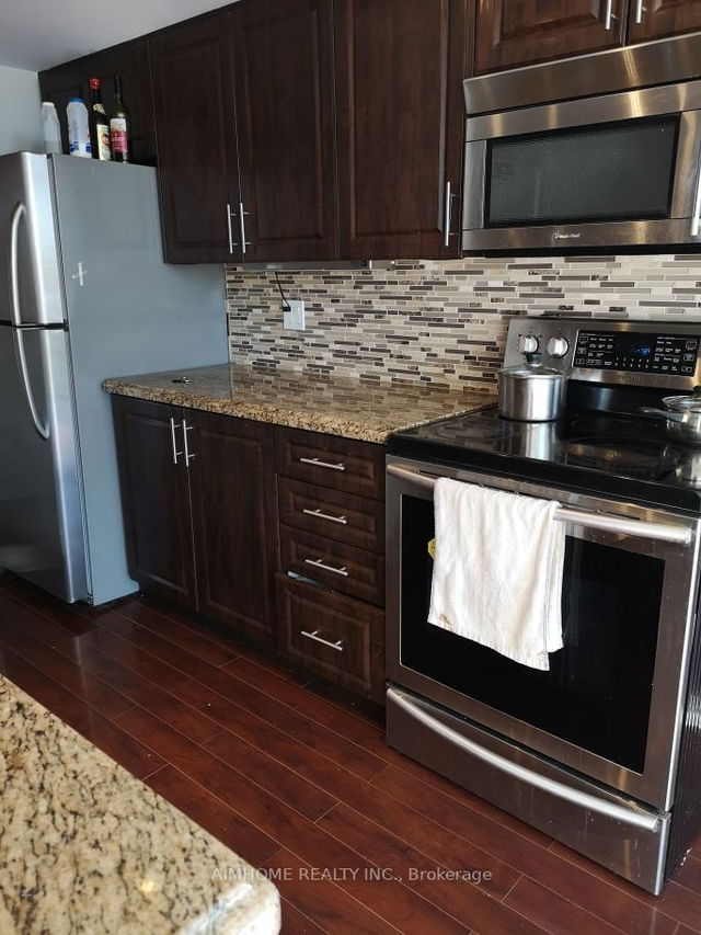402 - 350 WEBB Drive