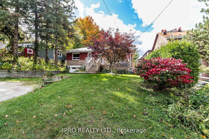 32 Victoria Ave, Halton Hills, L7J 1Y9 | Image 2