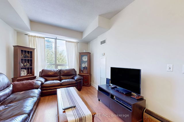 303 - 55 De Boers Drive