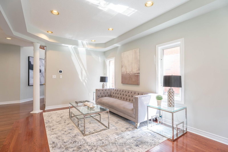 5914 Long Valley Rd, Mississauga, L5M 6J6 | Image 3