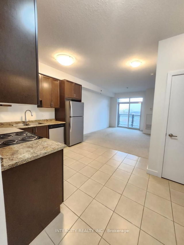 610 - 2486 Bronte Road