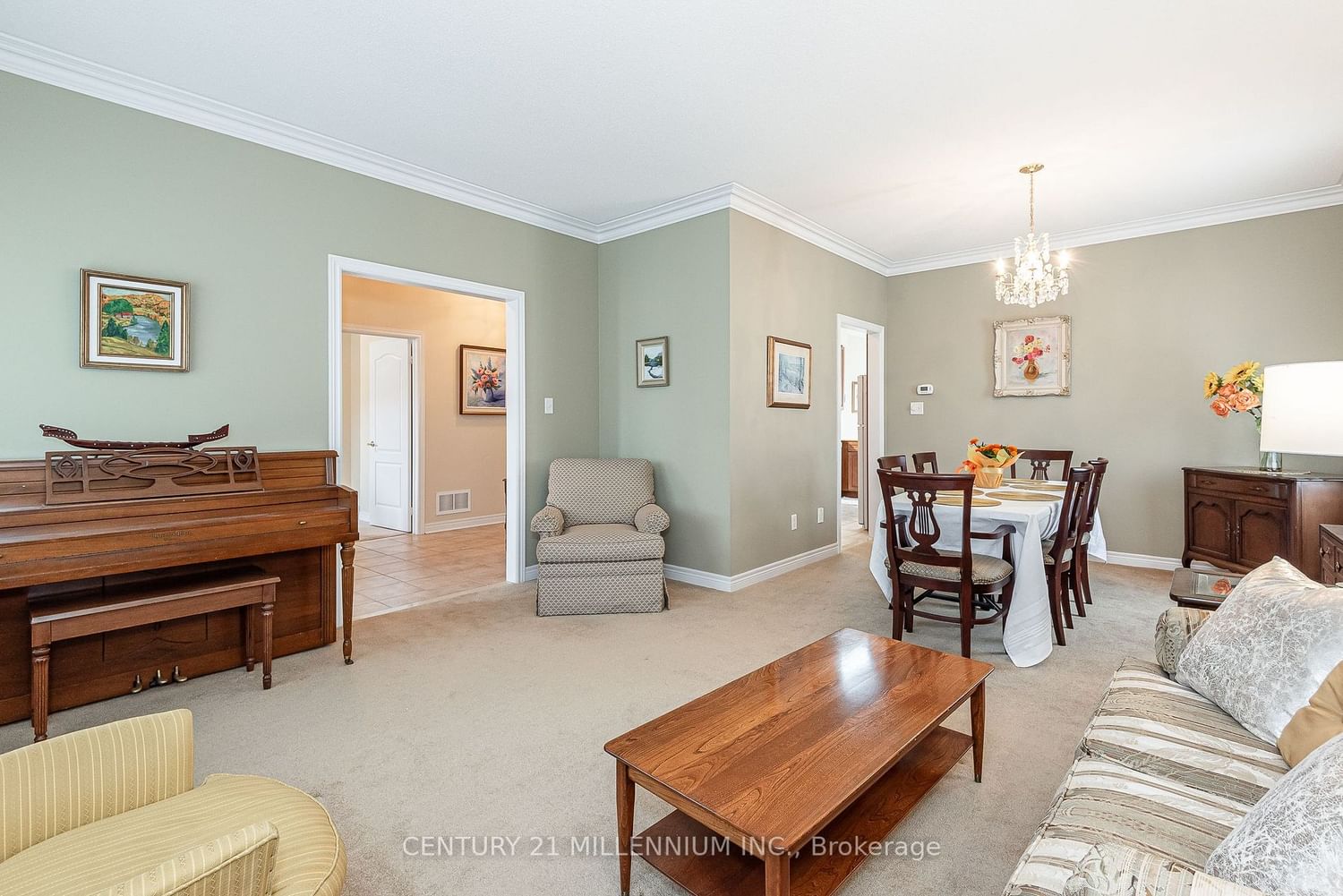 Listing Image 8