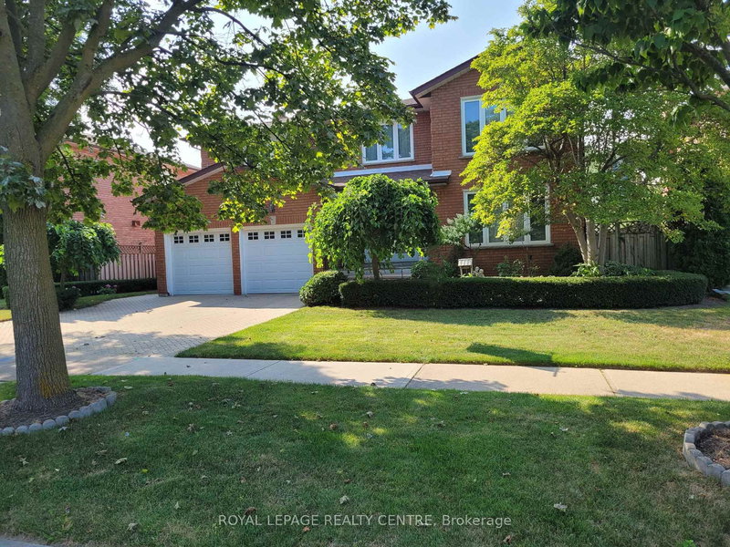 1469 Brentano Blvd, Mississauga, L4X 1A2 | Image 2