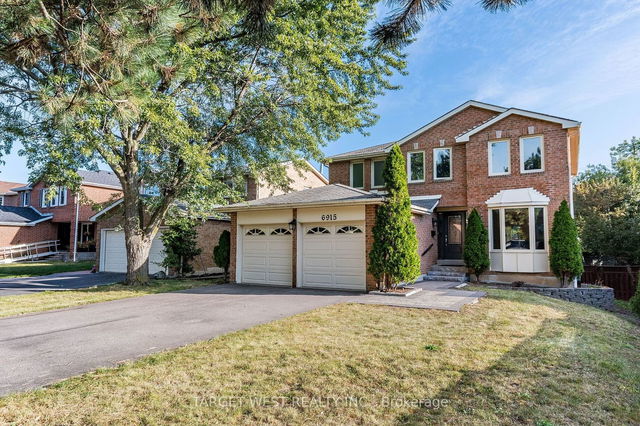 6915 Hickling Crescent