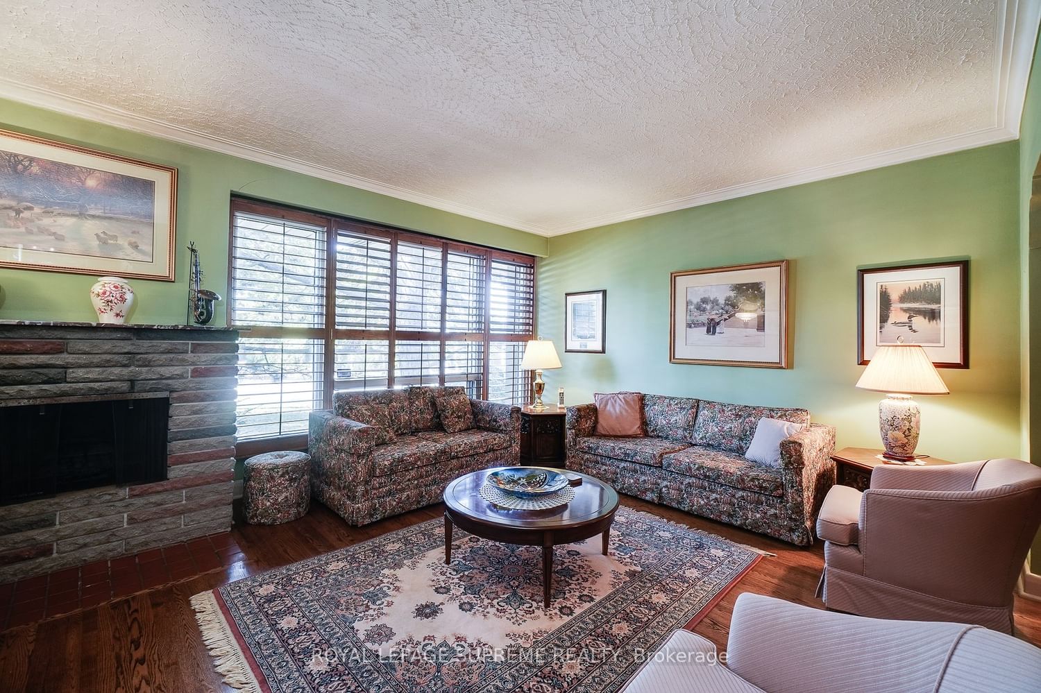 Listing Image 7