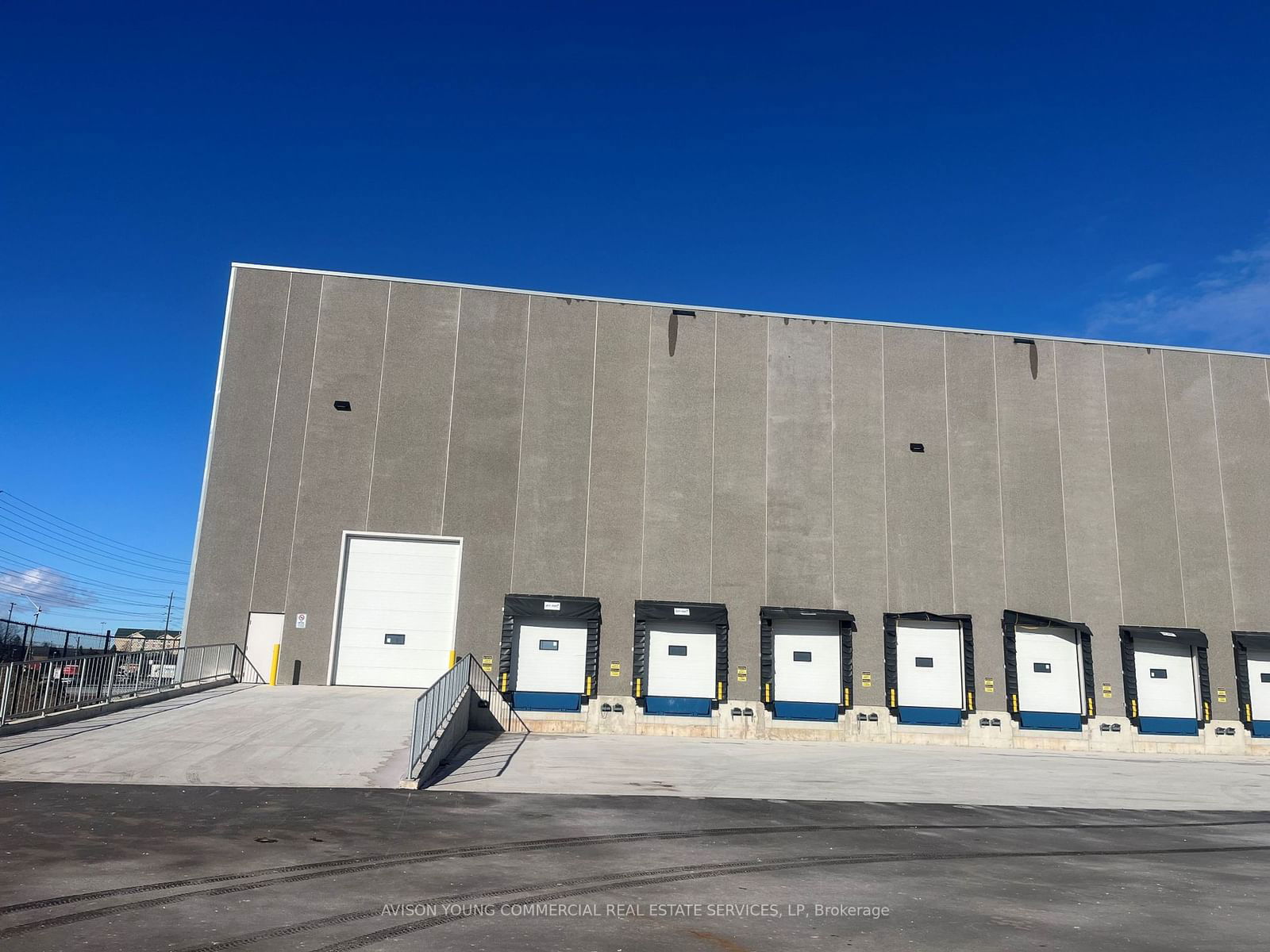 Industrial for lease at Opt D-3560 Wyecroft Road, Oakville, Queen Elizabeth, L6L 6V9 - MLS: W7254674