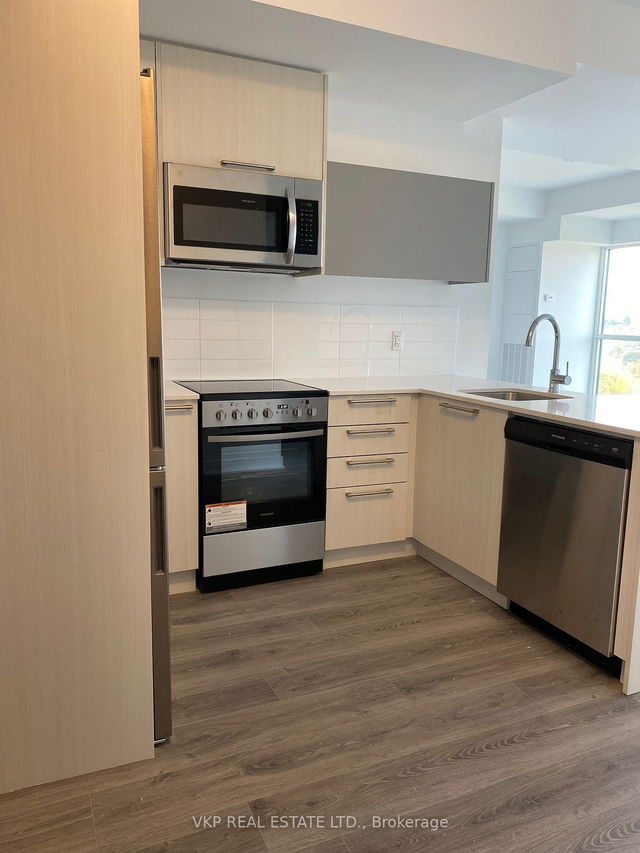 1005 - 25 Neighbourhood Lane