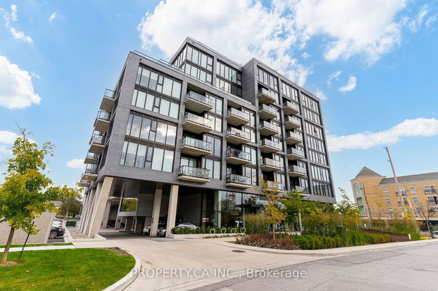 702 - 7 Smith Crescent